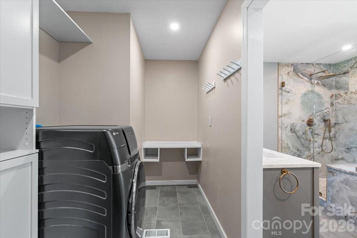 4024 Wandering Lane Property Photo 21
