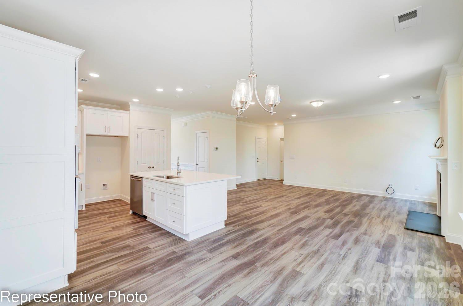 531 Cambria Street Property Photo 12