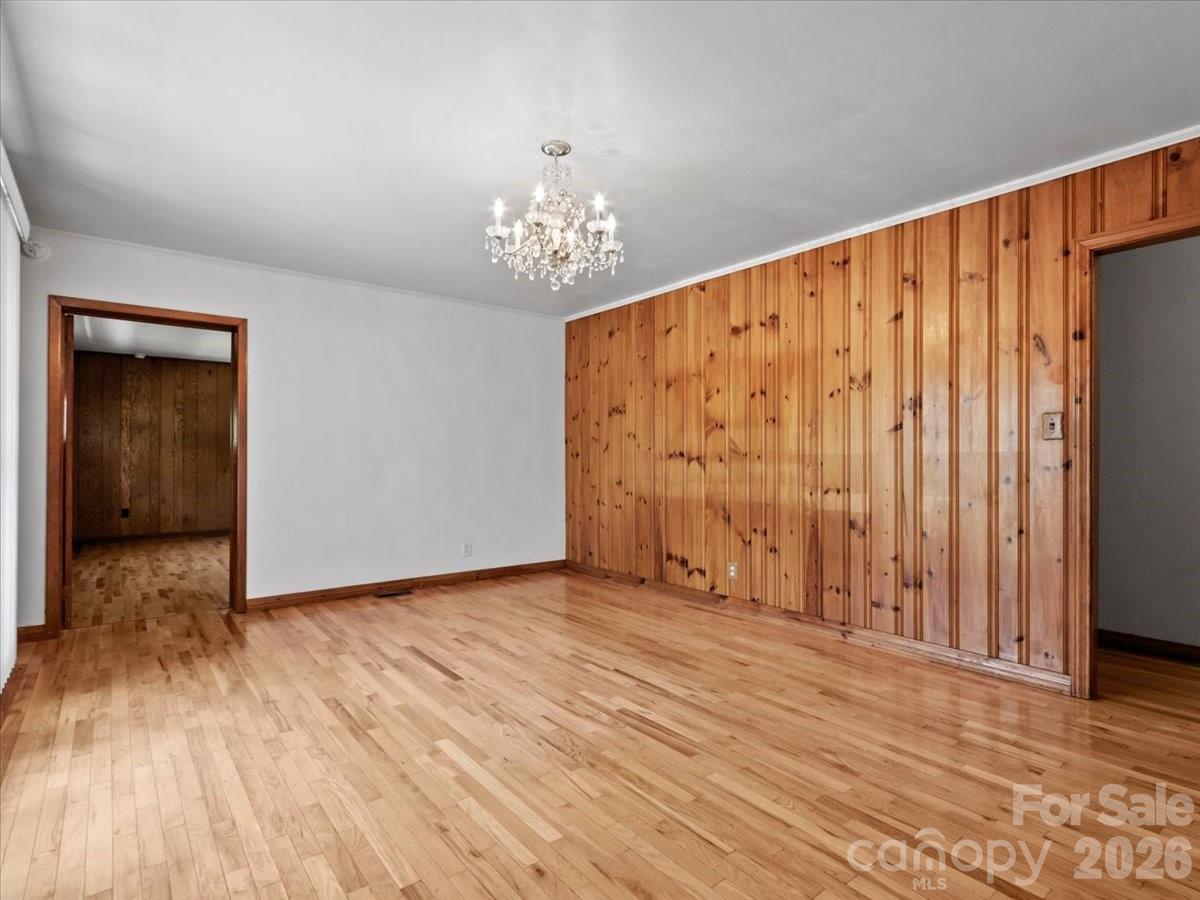39 Hawthorne Lane Property Photo 11