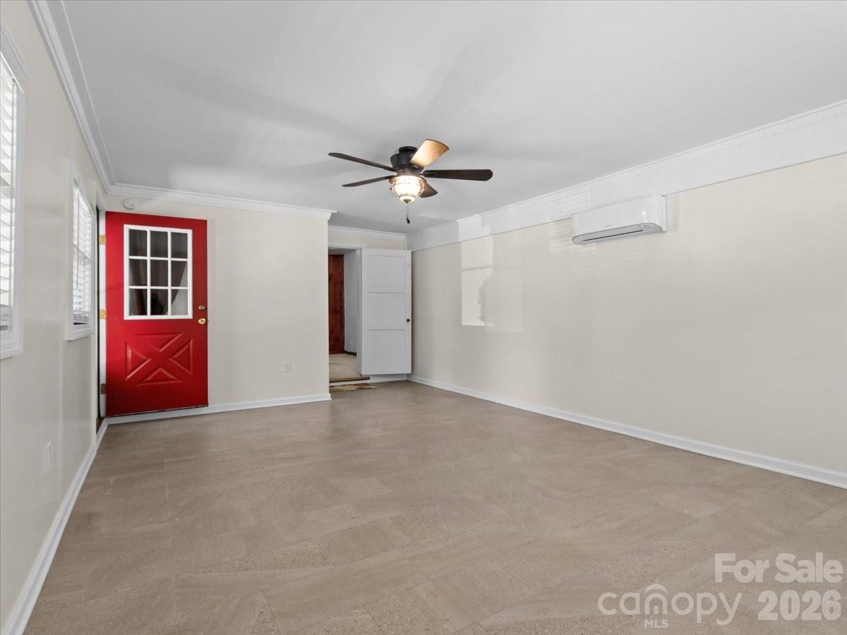 39 Hawthorne Lane Property Photo 34