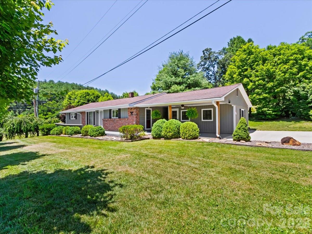 39 Hawthorne Lane Property Photo 47