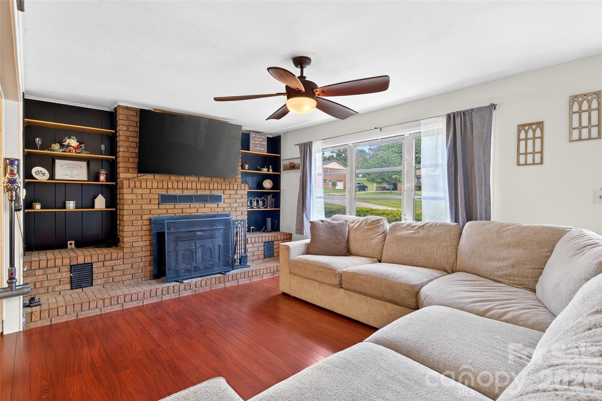 4625 Callaway Drive 15 Property Photo 10