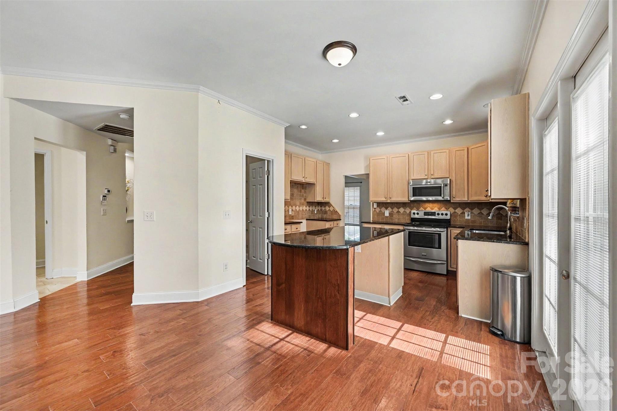 5839 Nw Brookstone Drive Property Photo 10