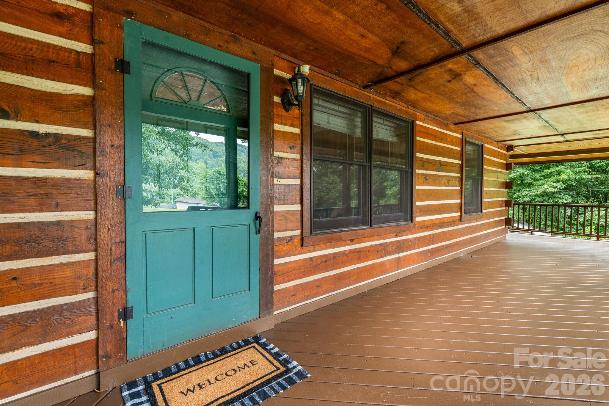 633 Wilson Lane Property Photo 3