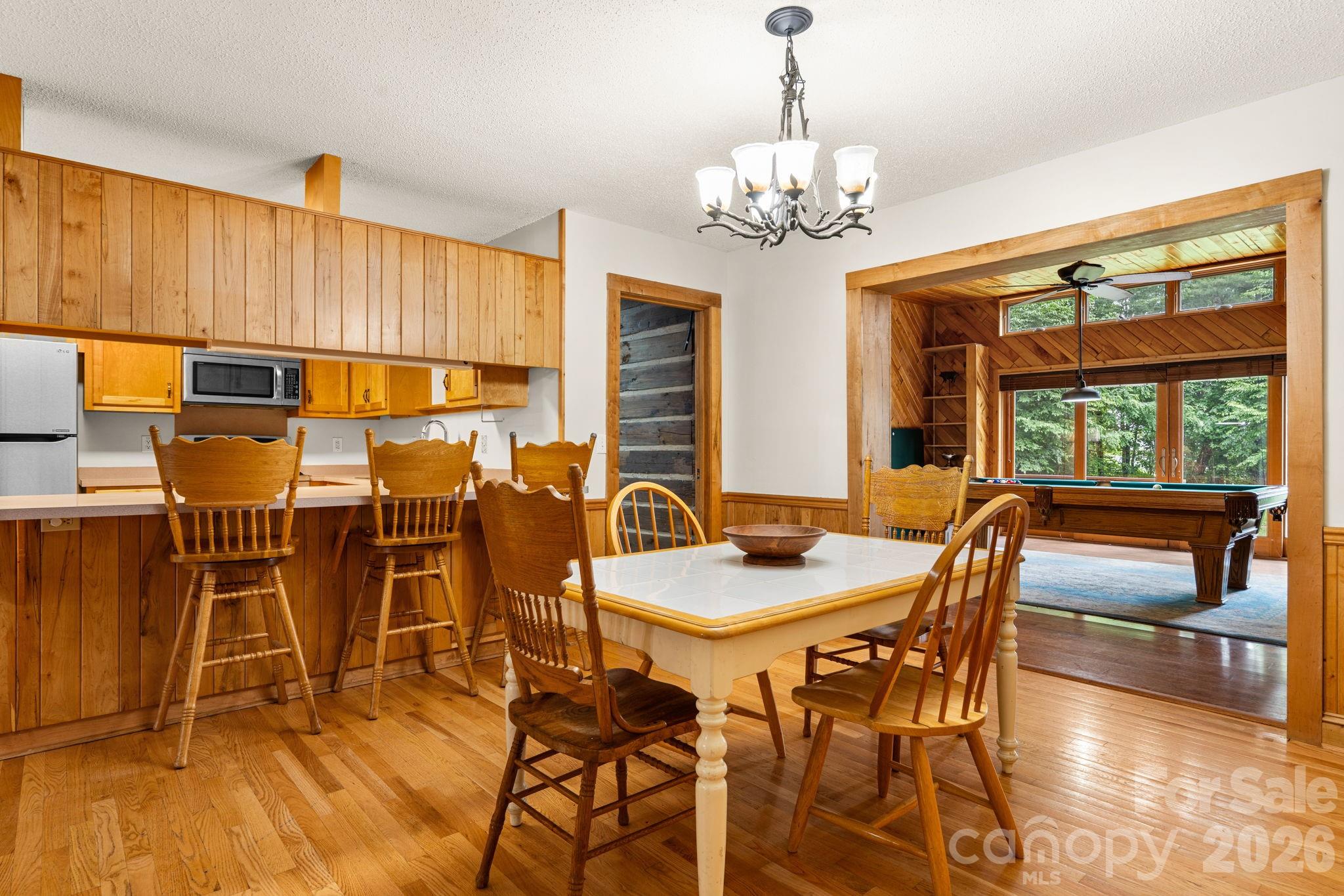 633 Wilson Lane Property Photo 8
