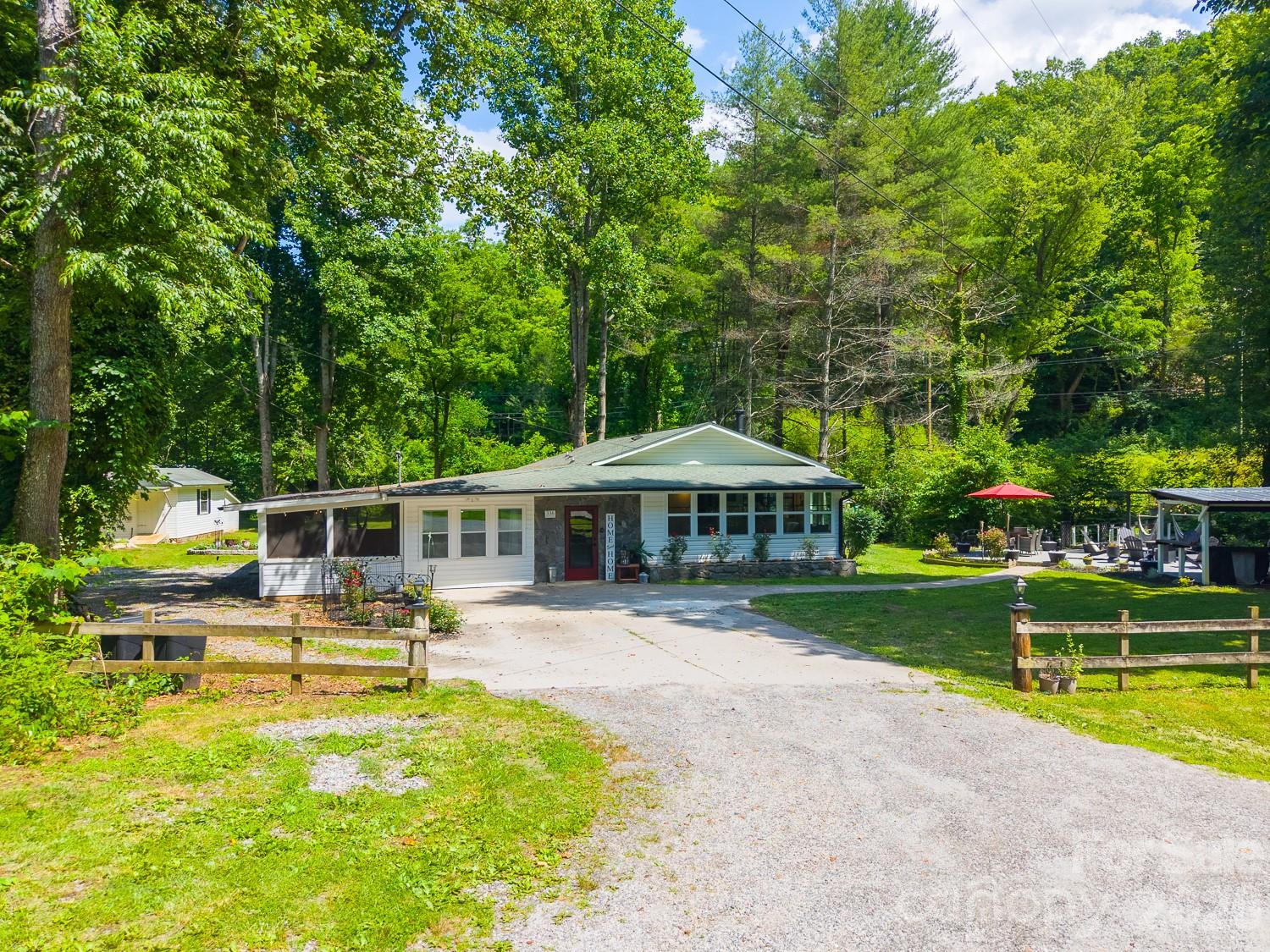 336 Greens Creek Road Property Photo 4