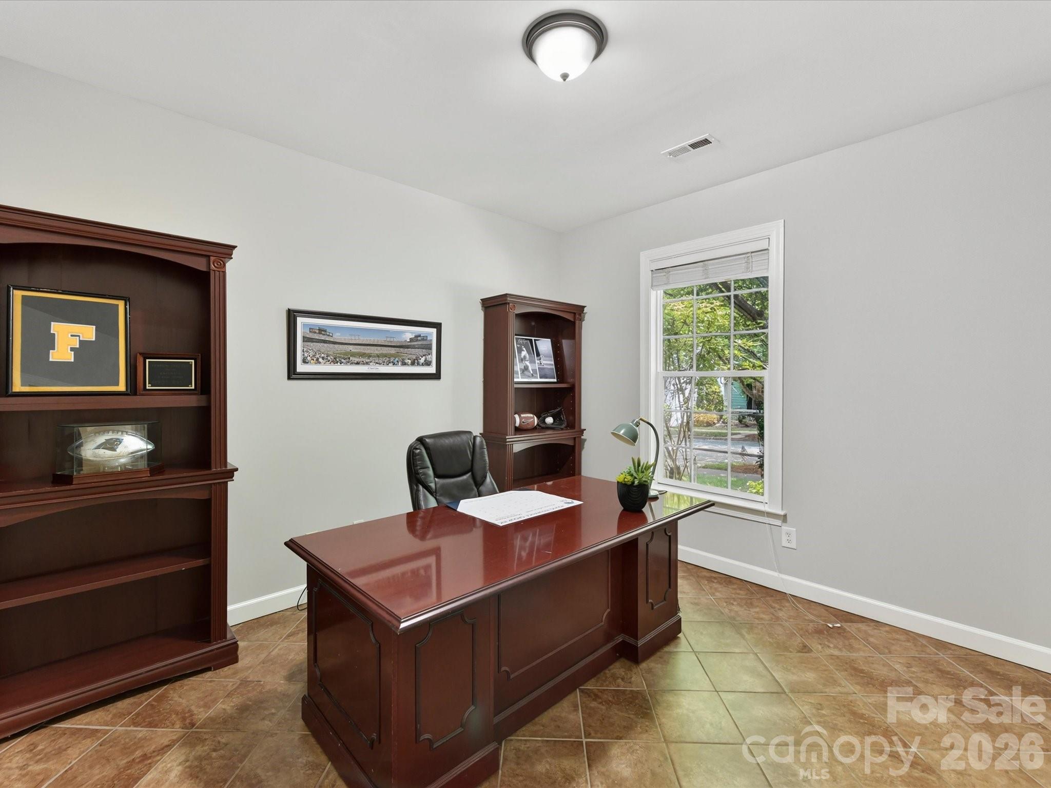 18625 The Commons Boulevard Property Photo 6