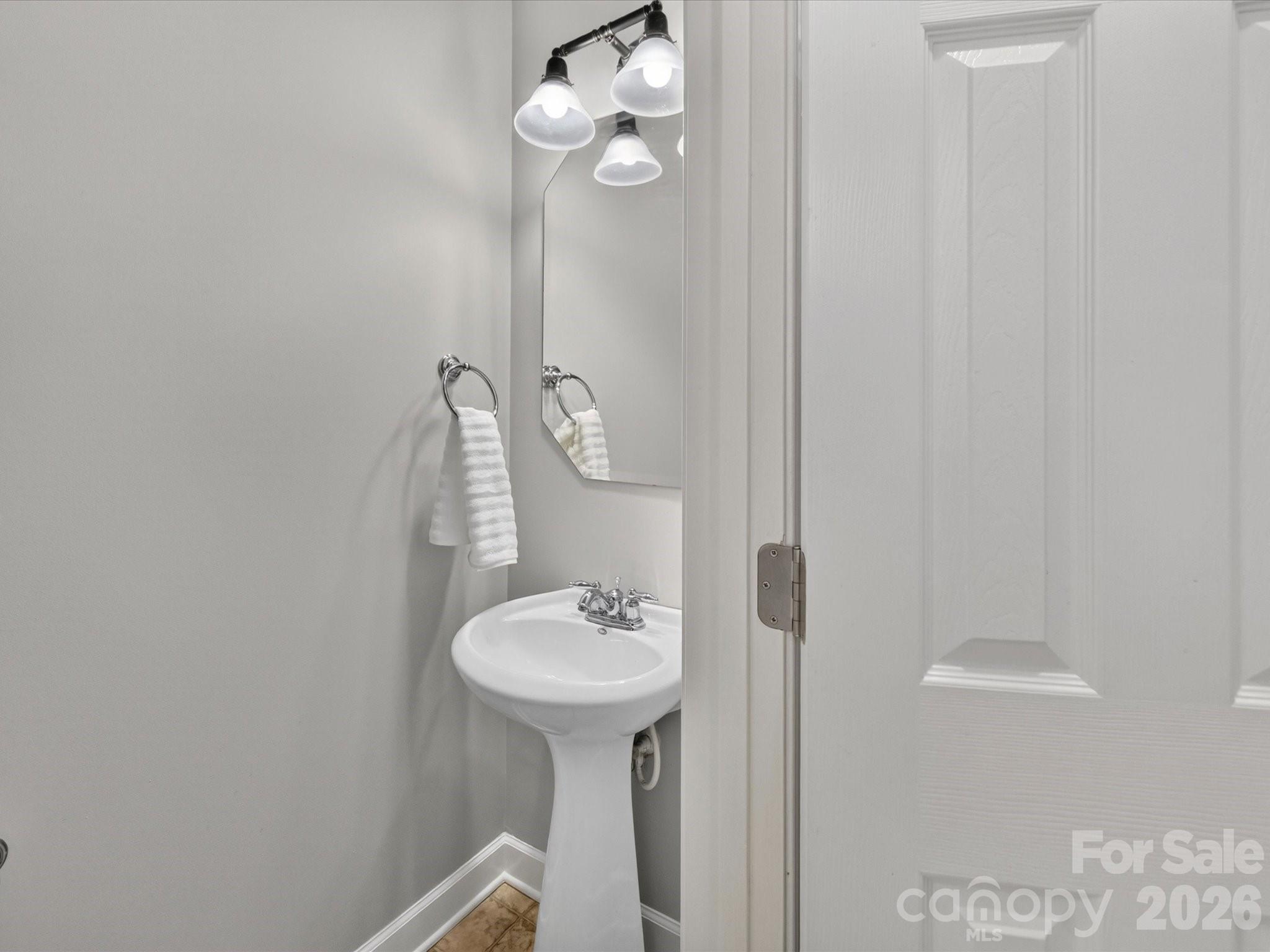 18625 The Commons Boulevard Property Photo 14