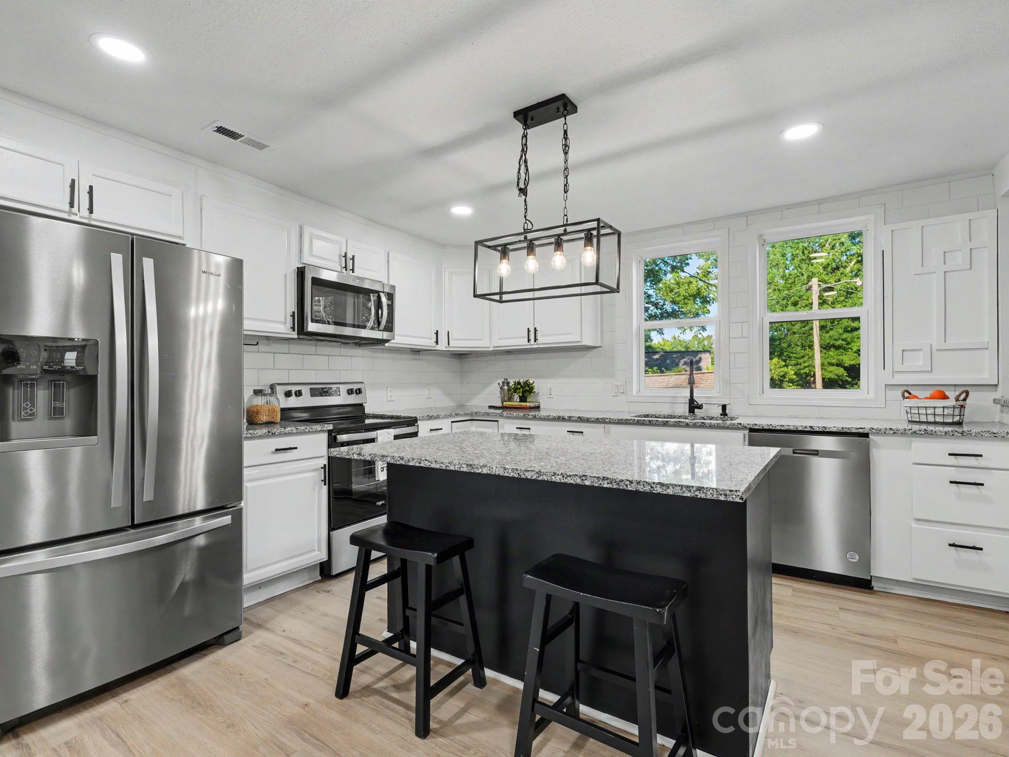 607 Old Charlotte Road Property Photo 1