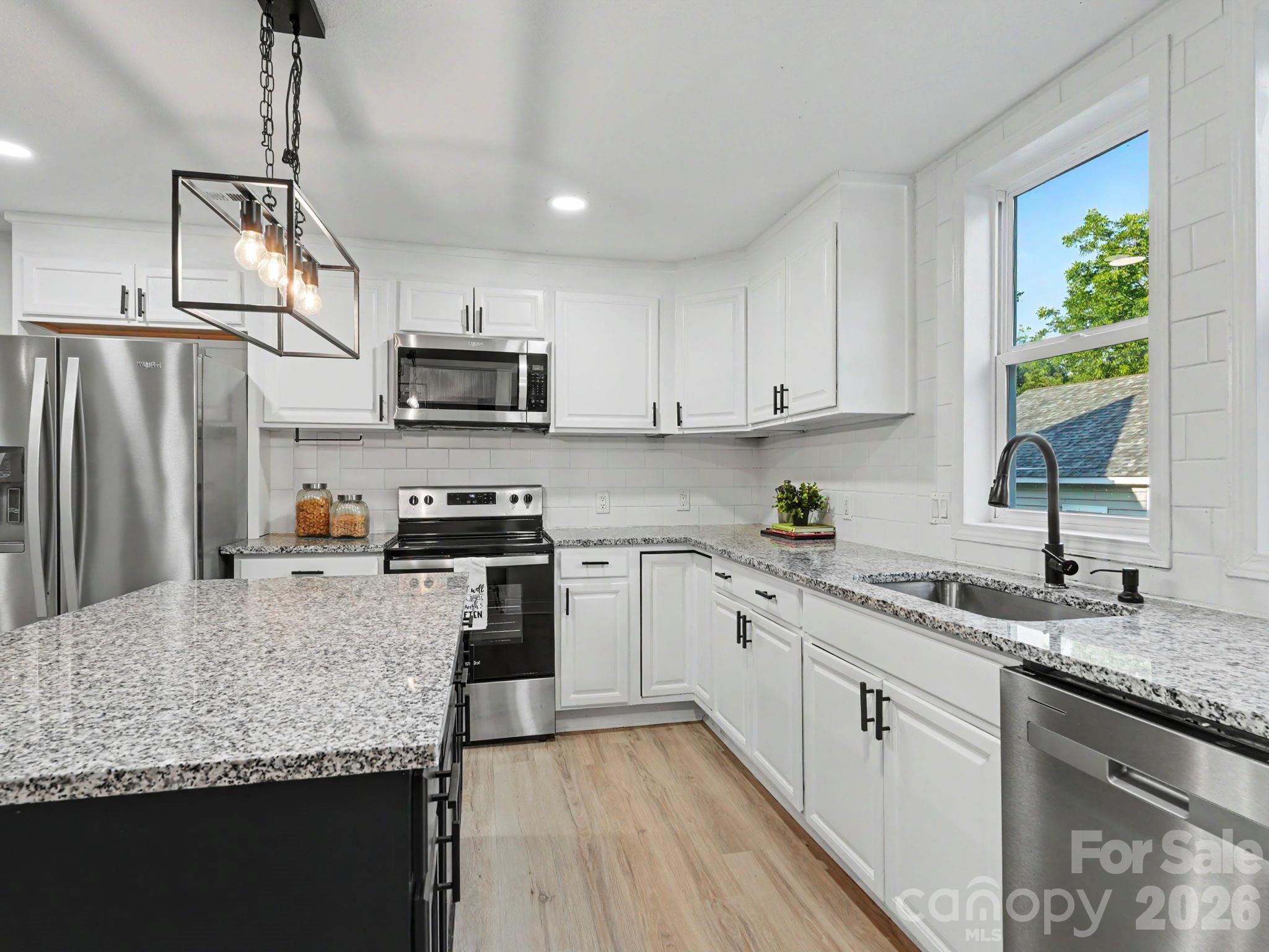 607 Old Charlotte Road Property Photo 10