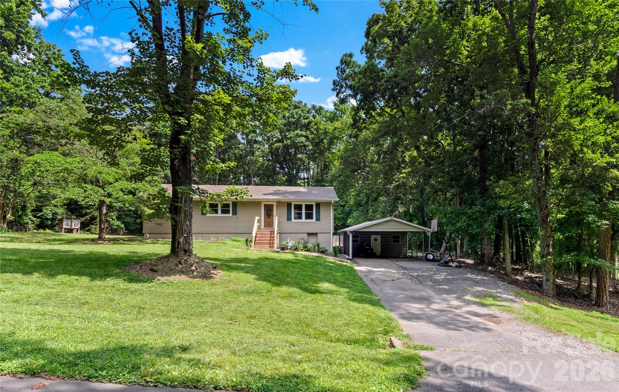 152 Blue Ridge Road Property Photo 2