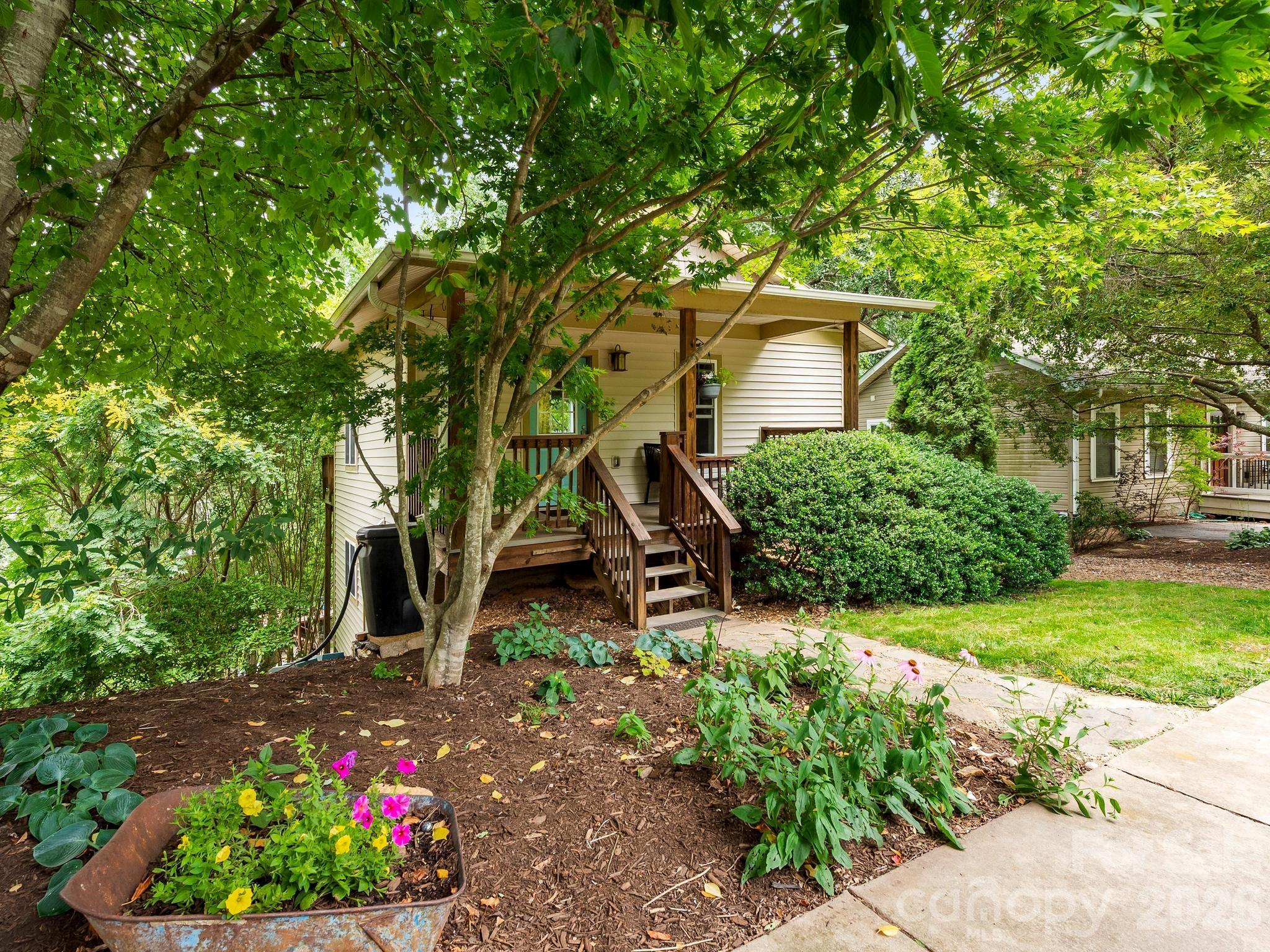 16 Jefferson Drive Property Photo 4