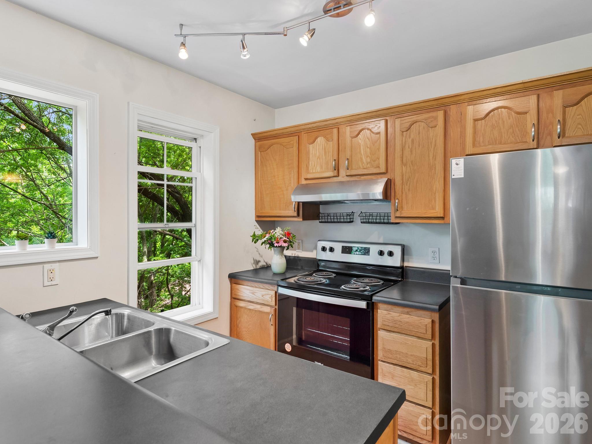 16 Jefferson Drive Property Photo 12