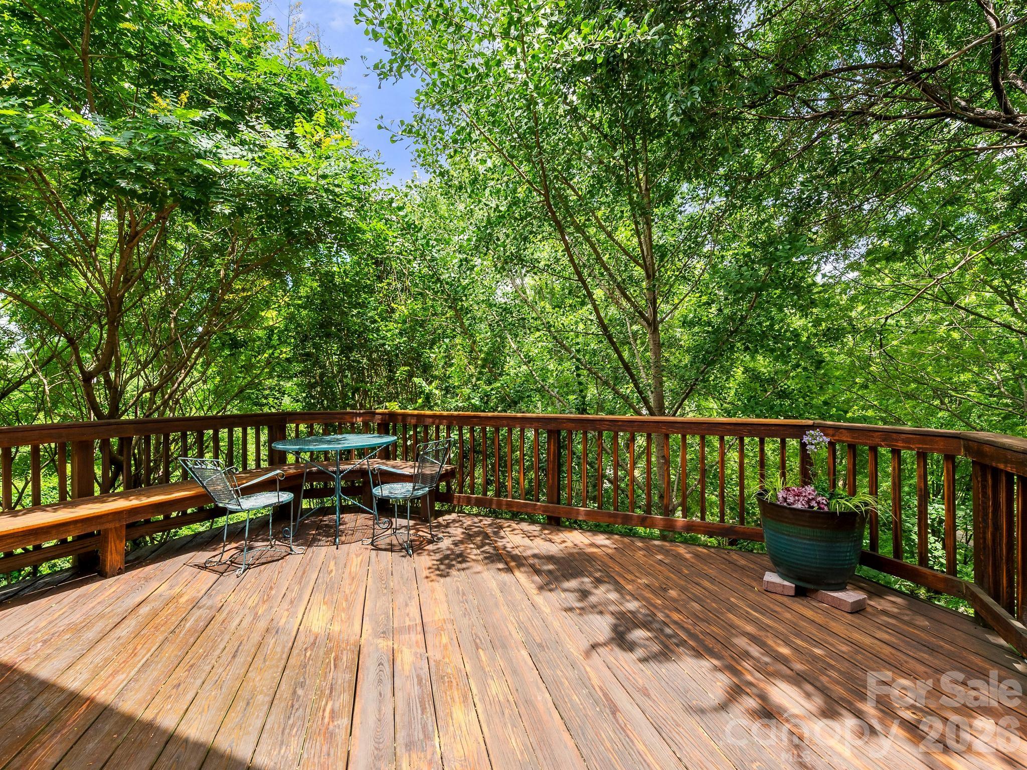 16 Jefferson Drive Property Photo 20