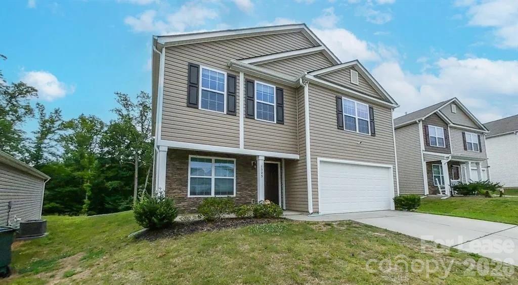 1525 Lilly Springs Place Property Photo 2