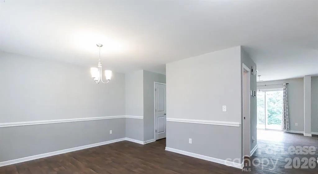 1525 Lilly Springs Place Property Photo 3