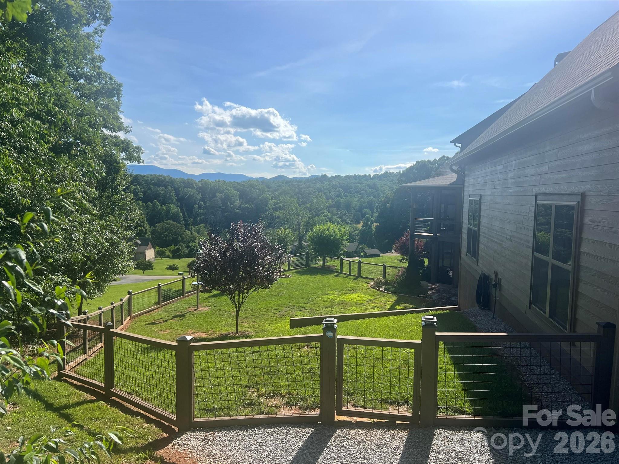 1052 Porter Creek Drive Property Photo 6