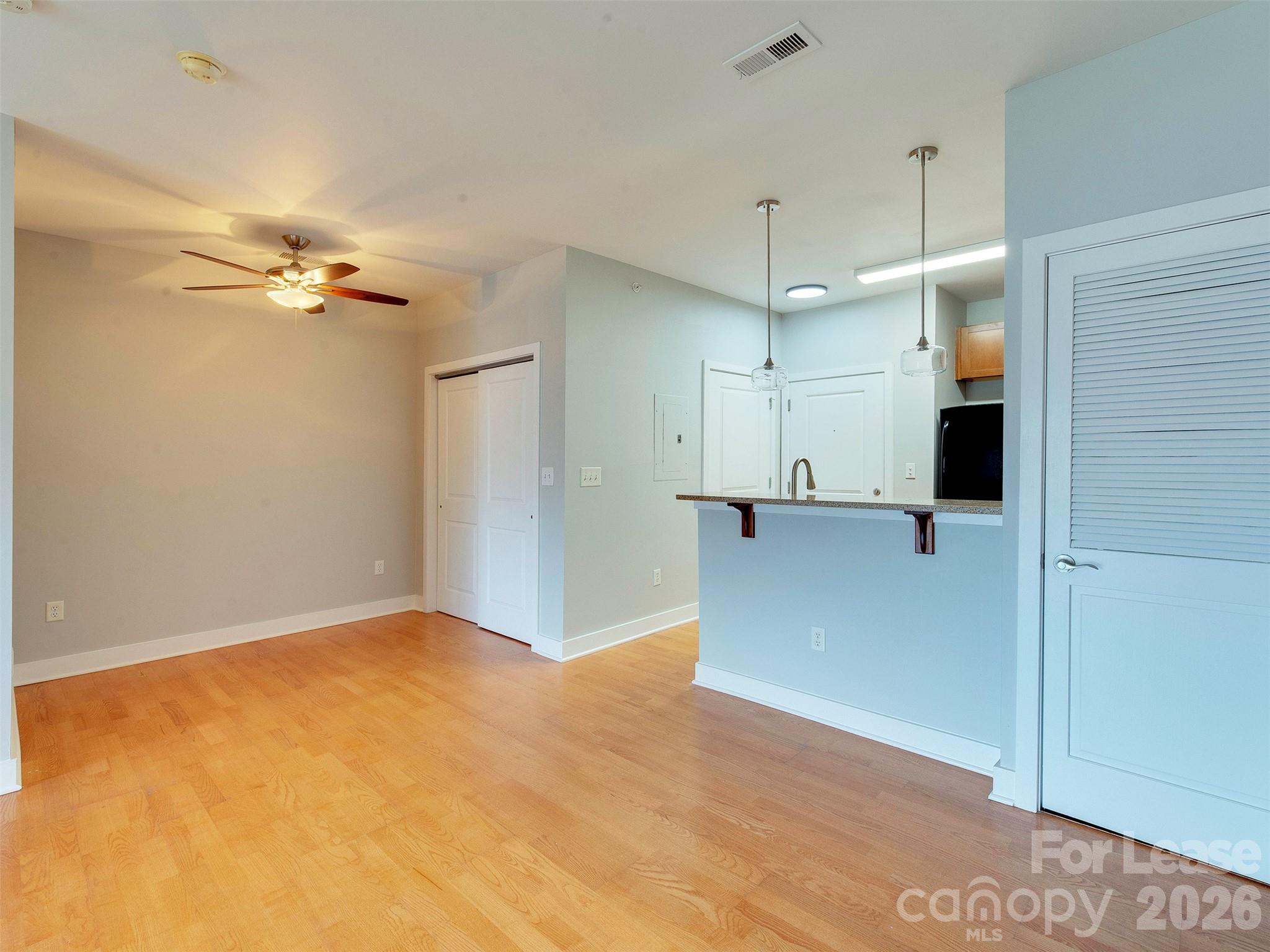 630 Calvert Street 407 Property Photo 3