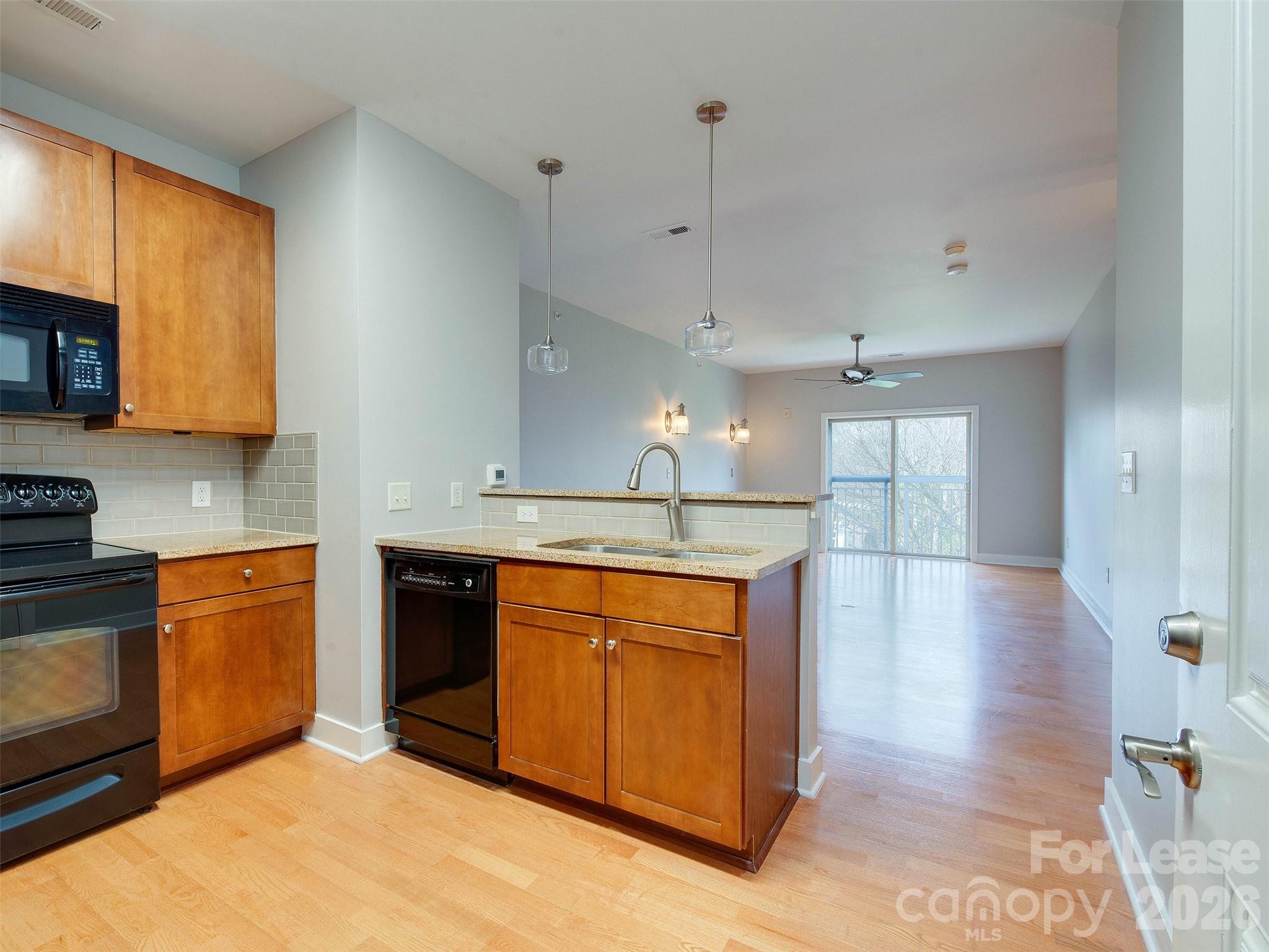 630 Calvert Street 407 Property Photo 4