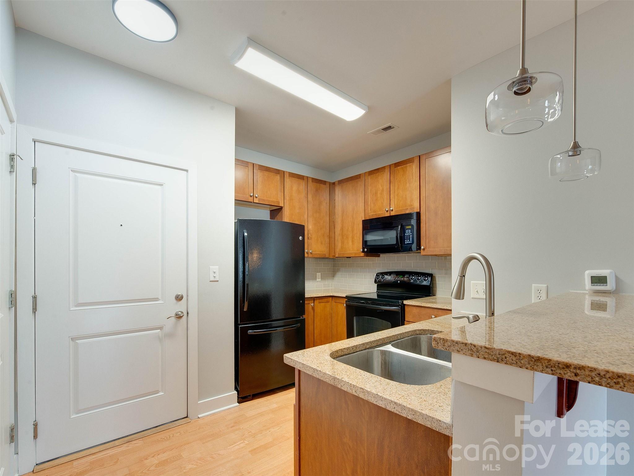 630 Calvert Street 407 Property Photo 9