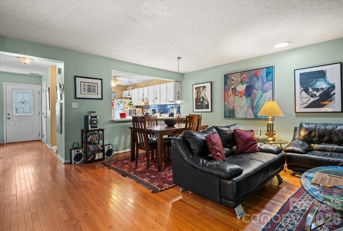 39 Wildwood Avenue Property Photo 9