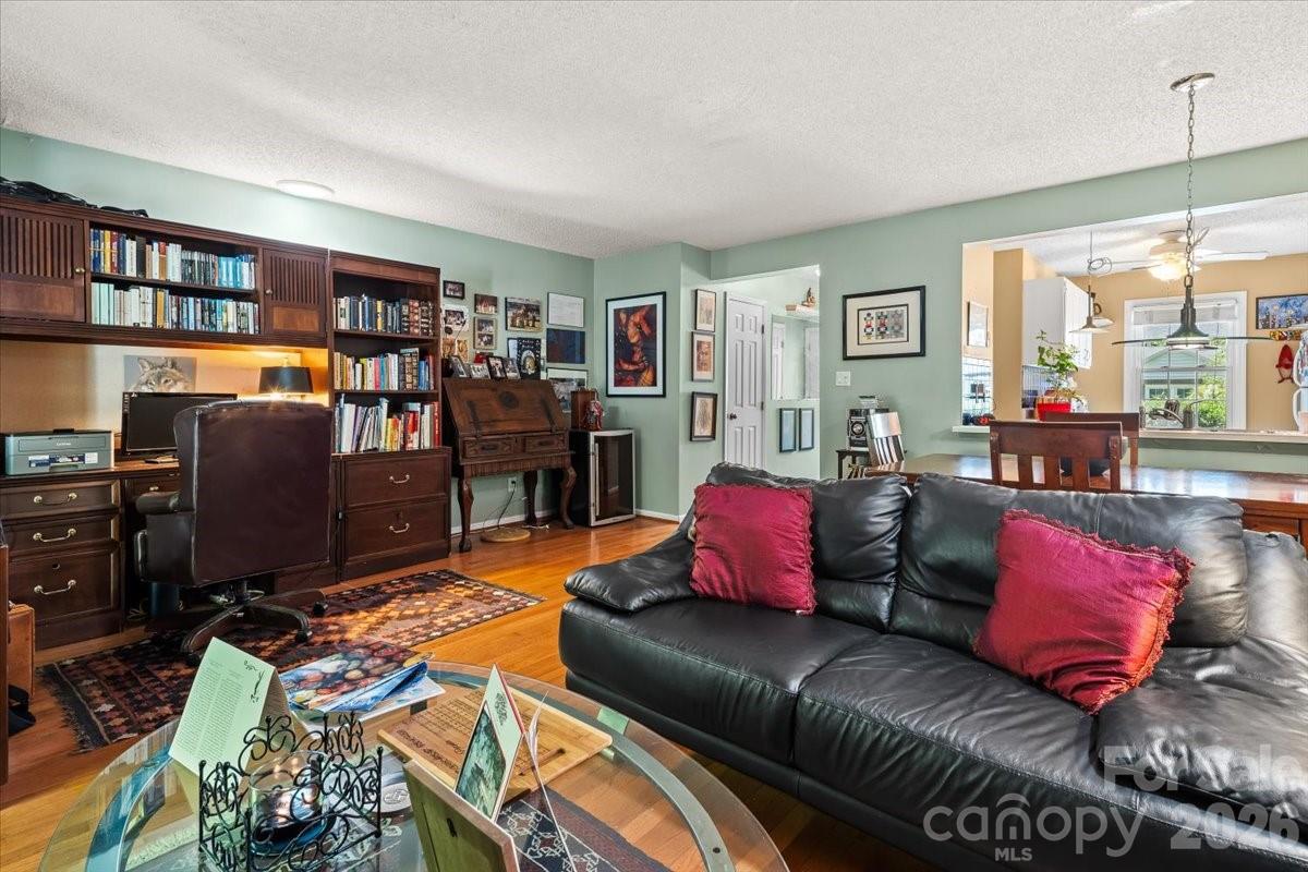 39 Wildwood Avenue Property Photo 10