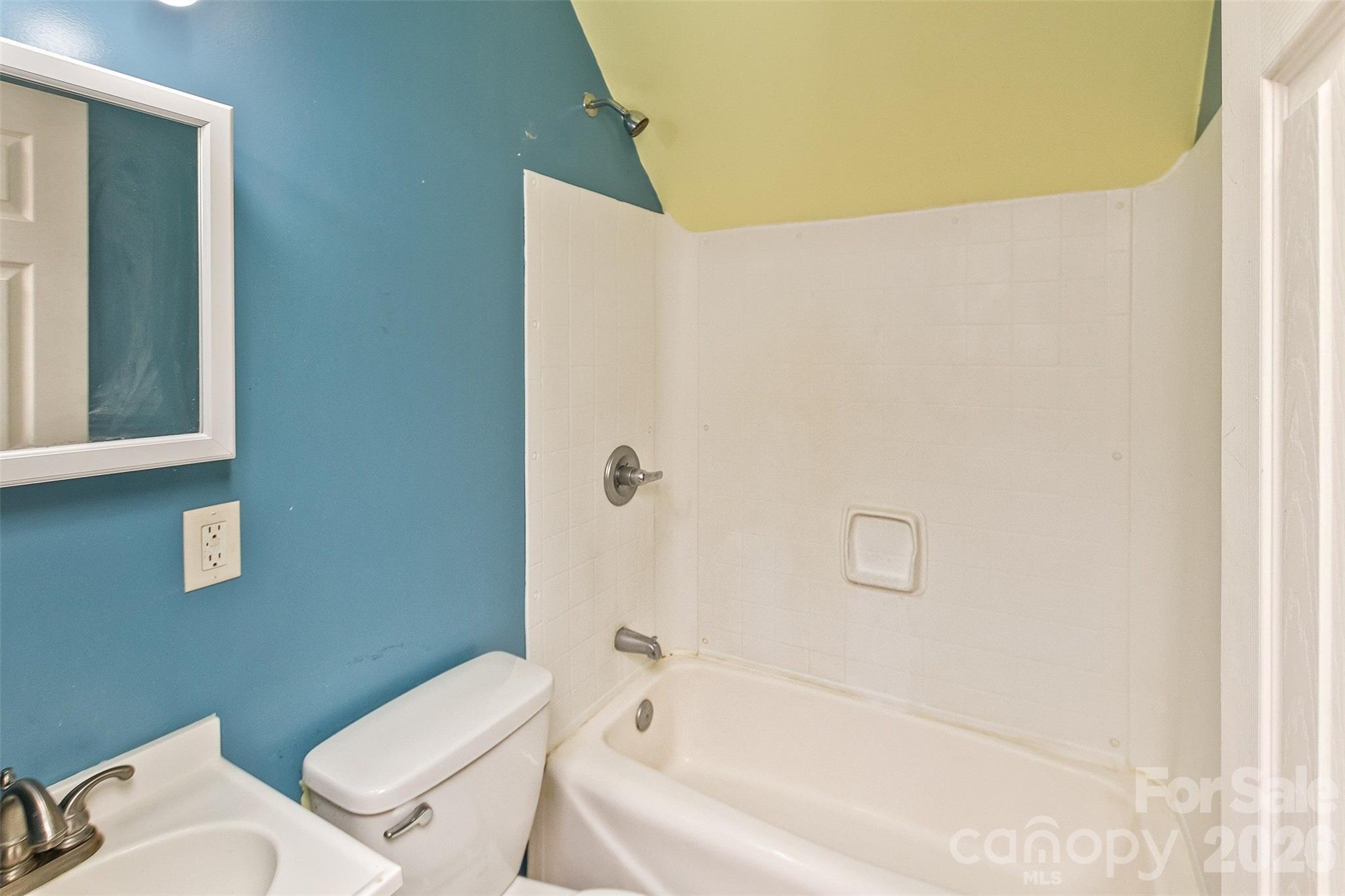 15 Village Green Drive Property Photo 32