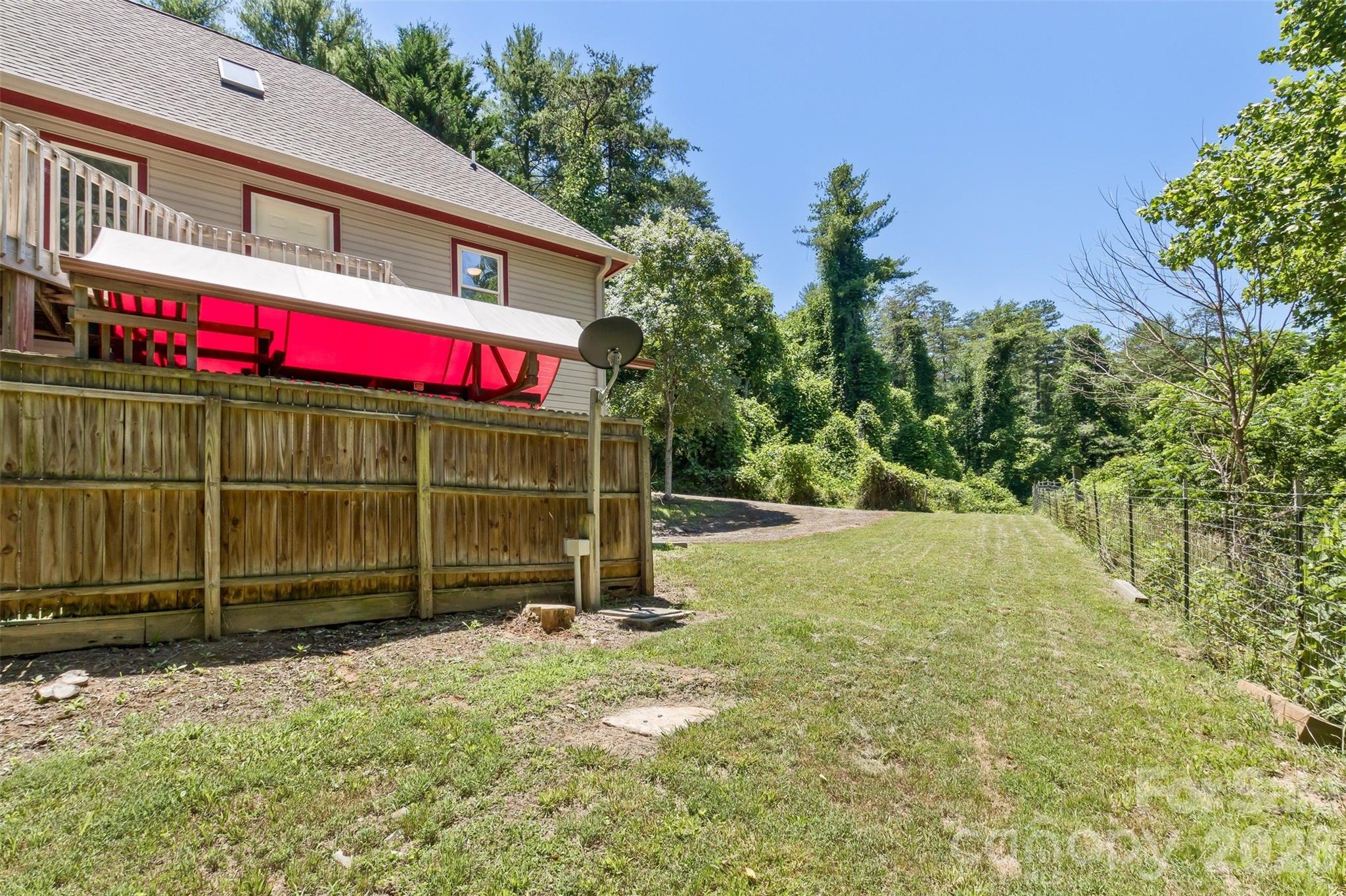 15 Village Green Drive Property Photo 43