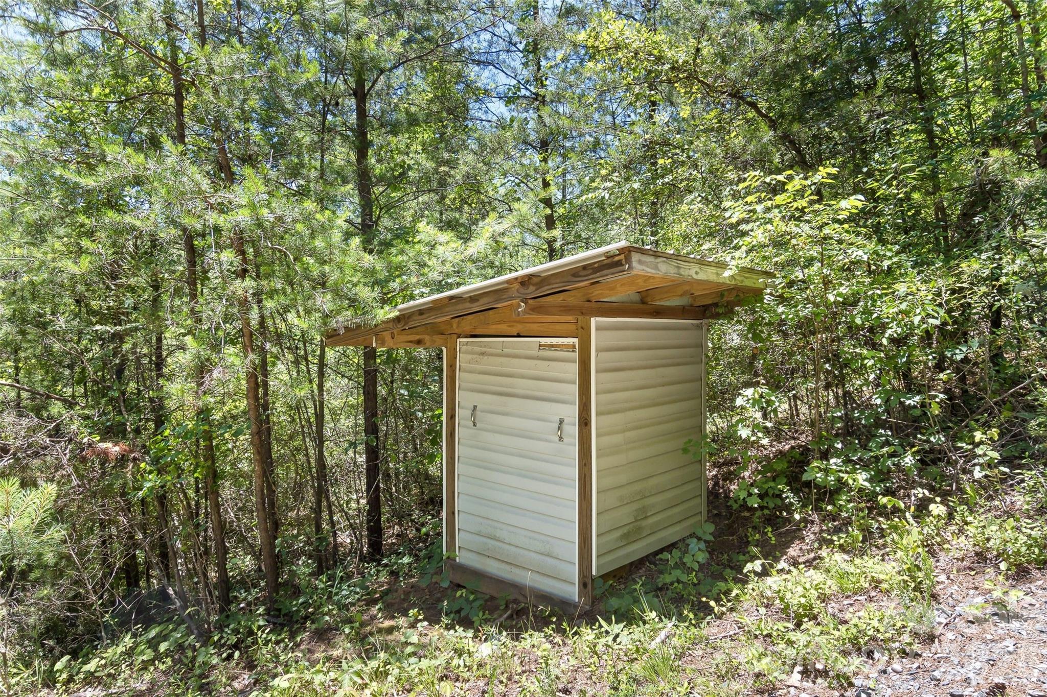 15 Village Green Drive Property Photo 45