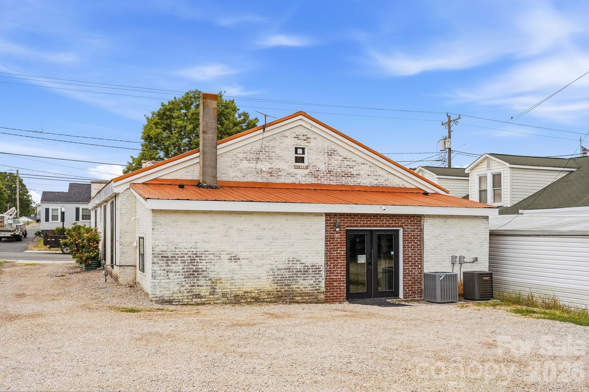 106 N Main Street Property Photo 45