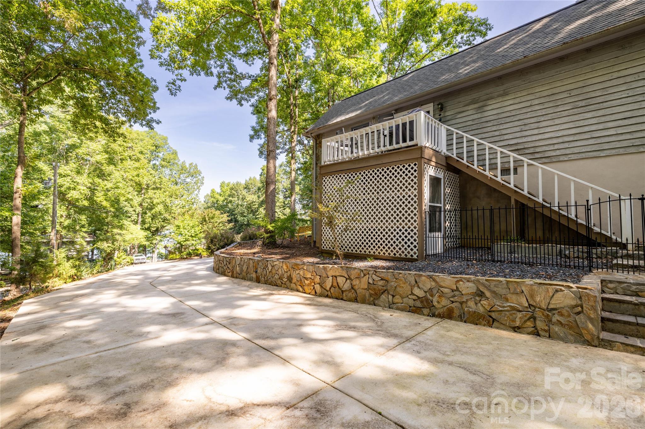 281 Jubal Reeves Circle Property Photo 5