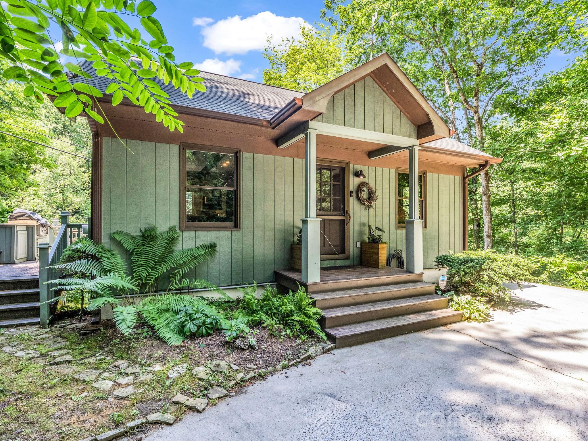 9390 East Fork Road Property Photo 4