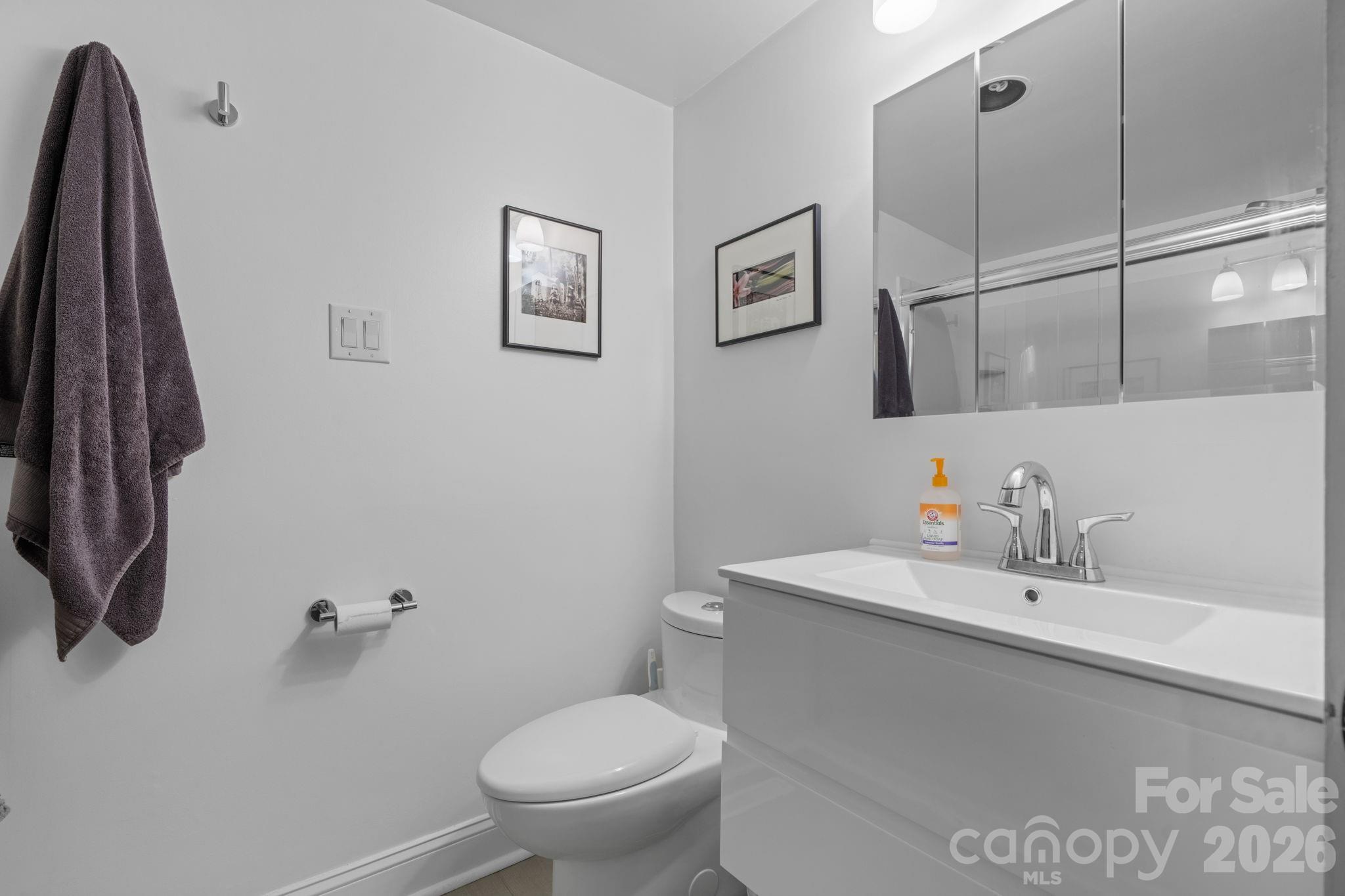 705 West Union Street Property Photo 13