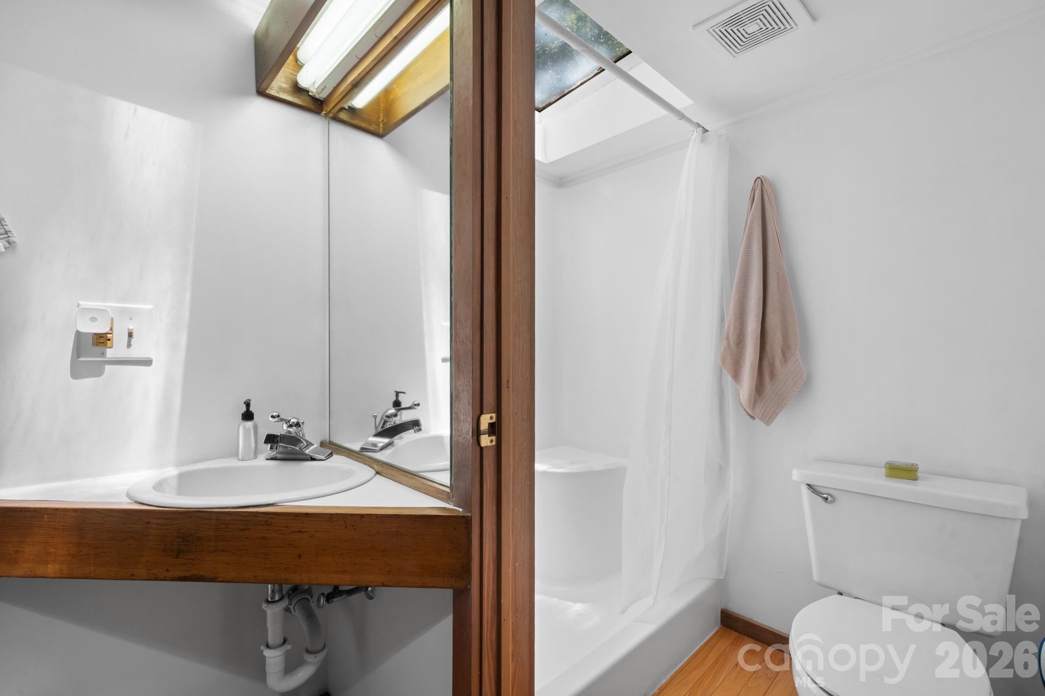 705 West Union Street Property Photo 22