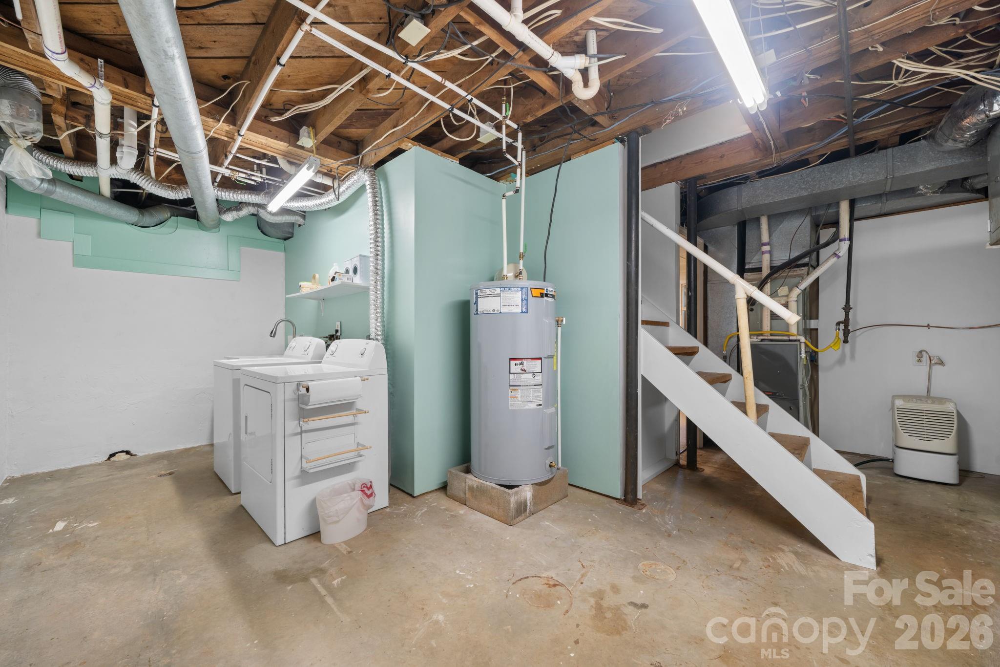 705 West Union Street Property Photo 29