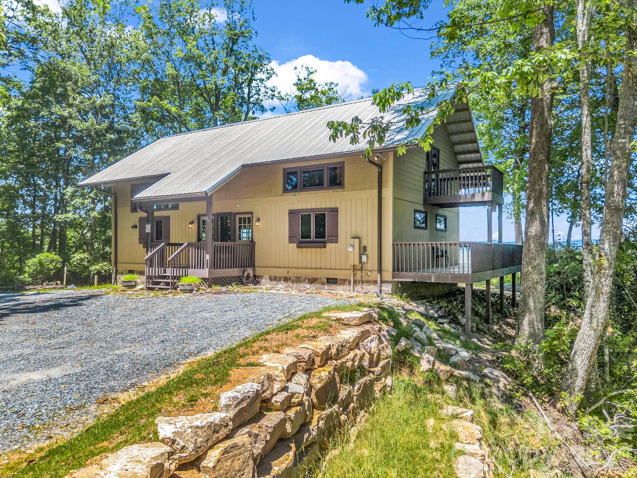 182 Antler Ridge Property Photo 5