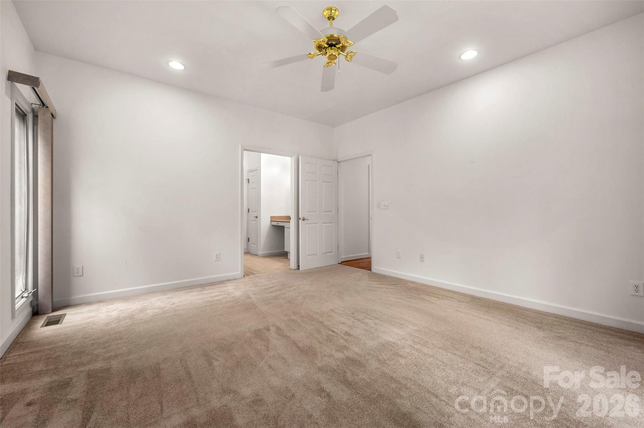441 Lower Ridgeview Road Property Photo 23