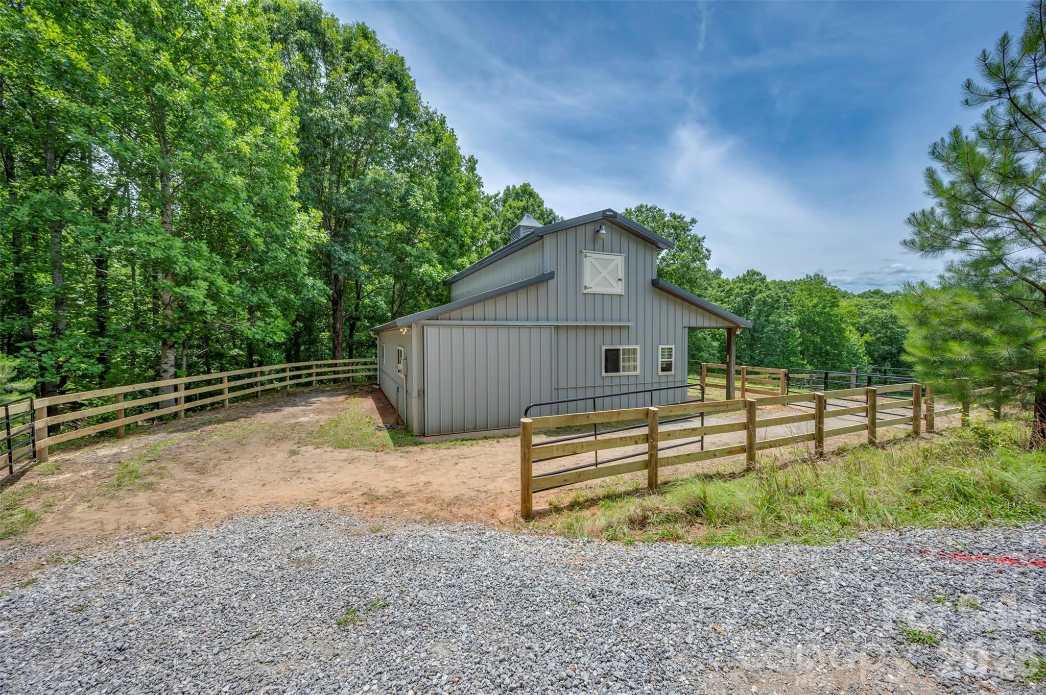 441 Lower Ridgeview Road Property Photo 37