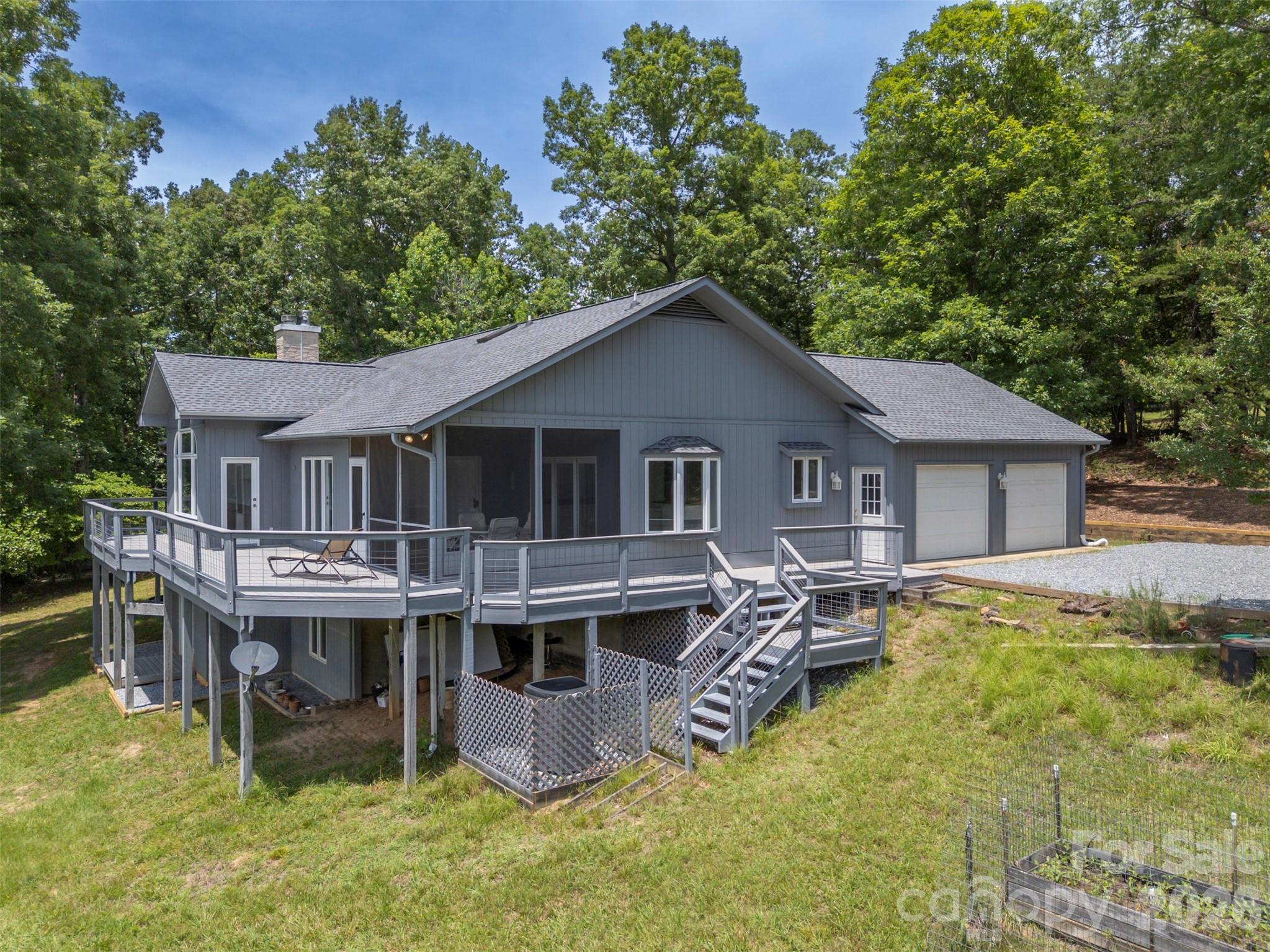441 Lower Ridgeview Road Property Photo 44