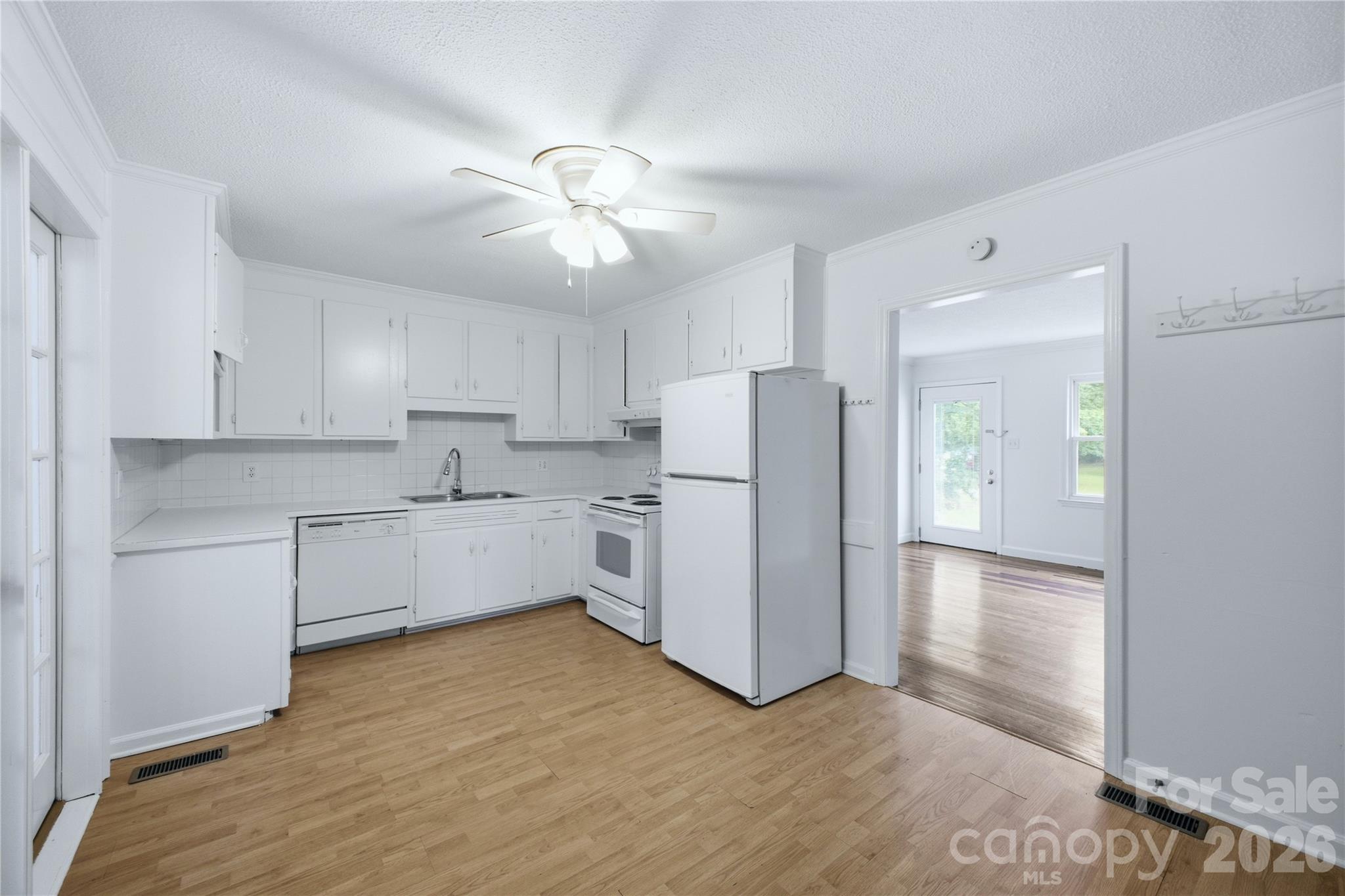 325 Grover Moore Place Property Photo 11