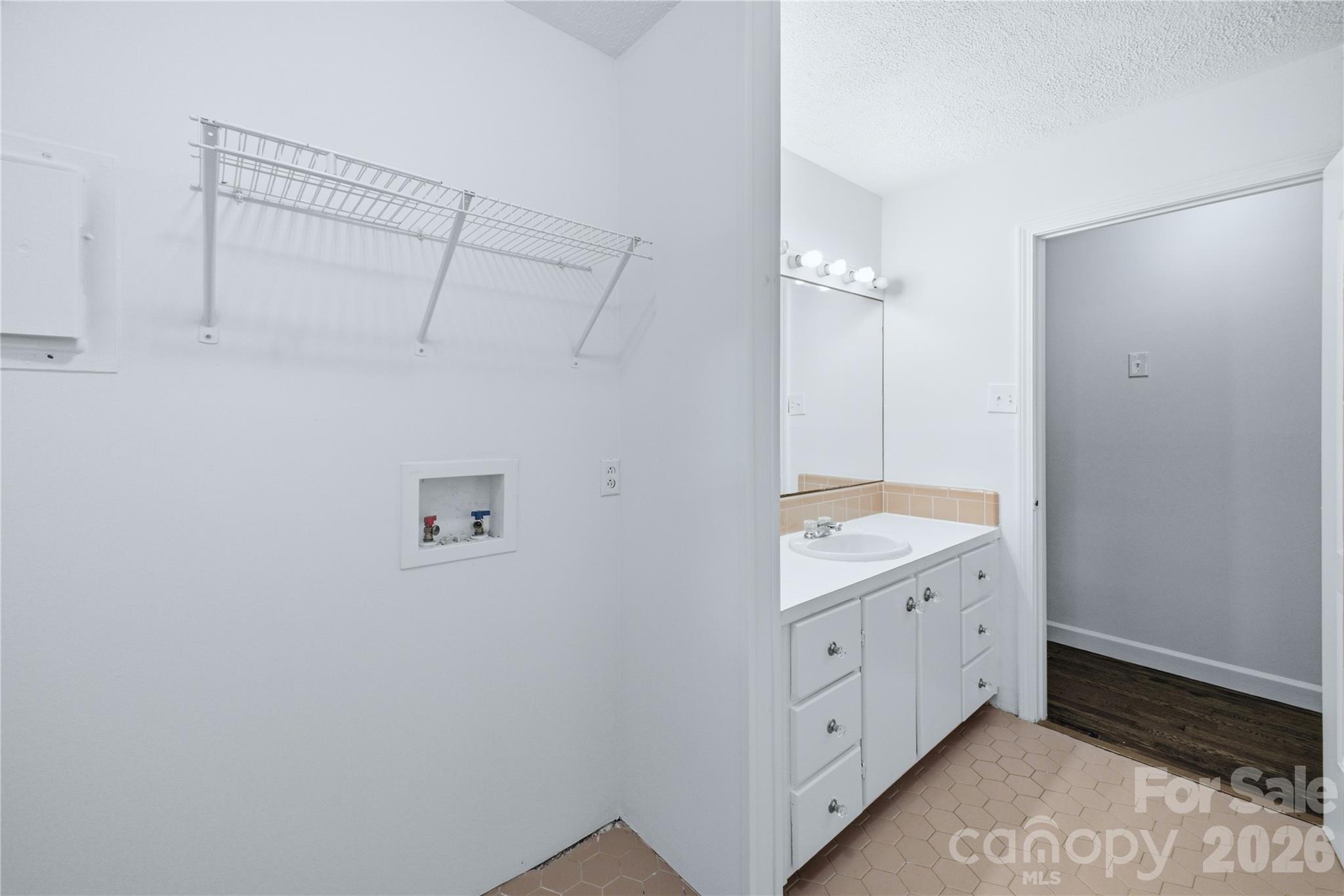 325 Grover Moore Place Property Photo 16