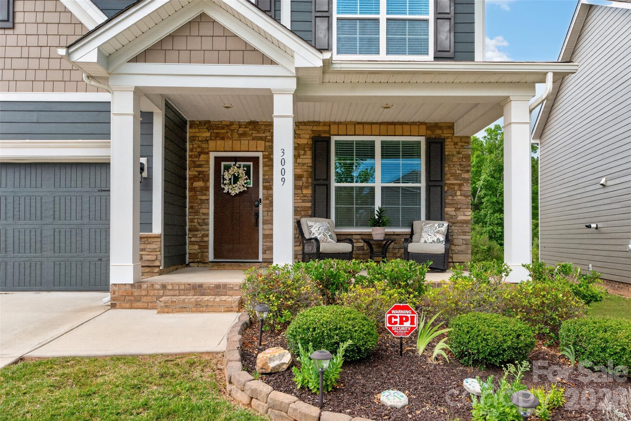 3009 Lydney Circle Property Photo 2