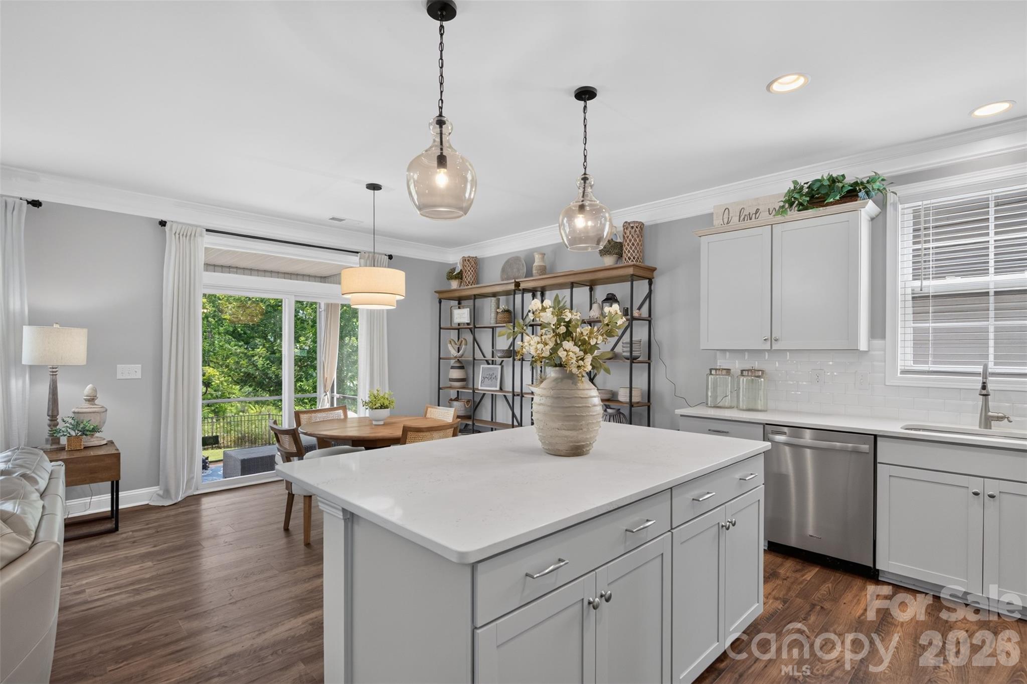 3009 Lydney Circle Property Photo 6