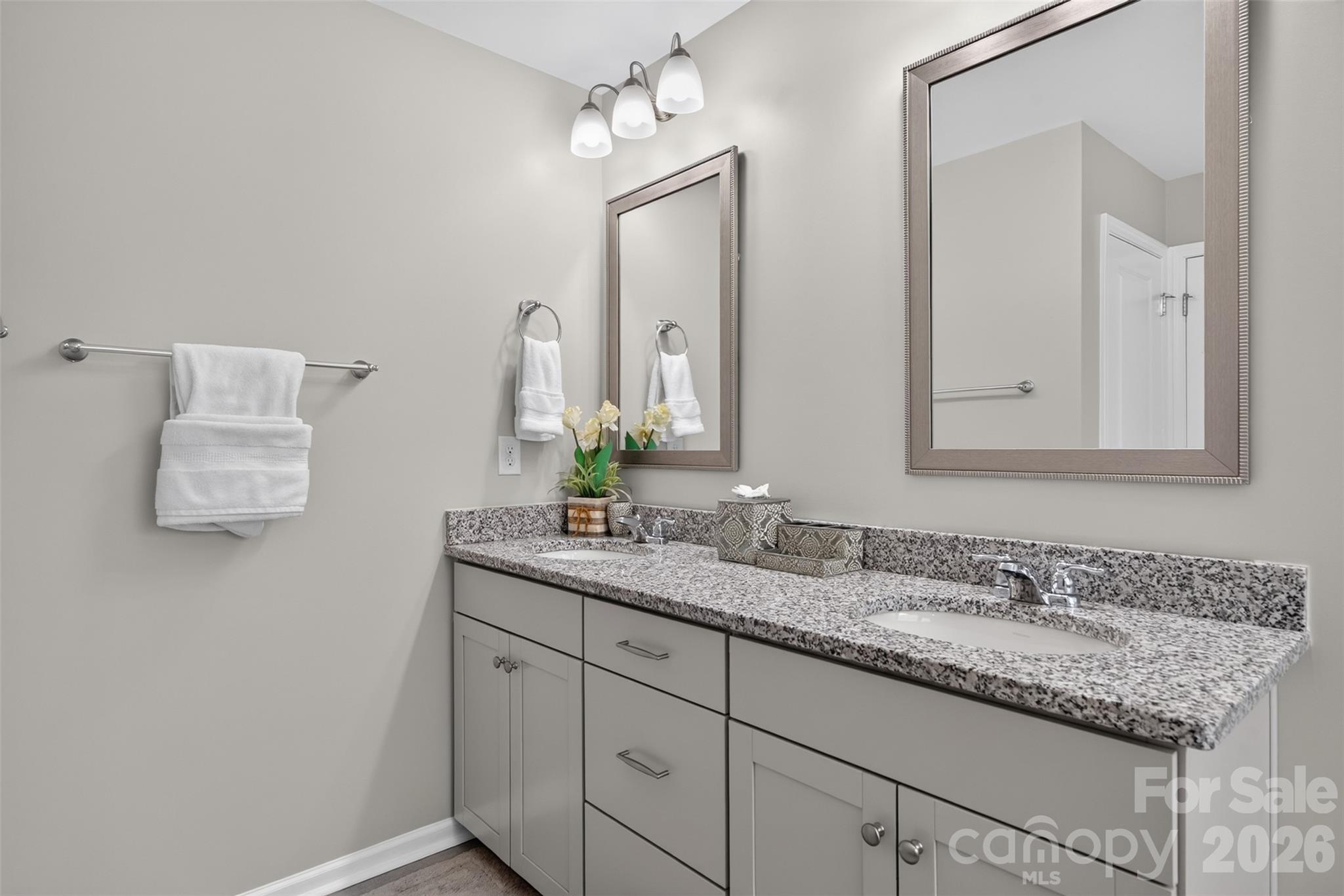 3009 Lydney Circle Property Photo 27