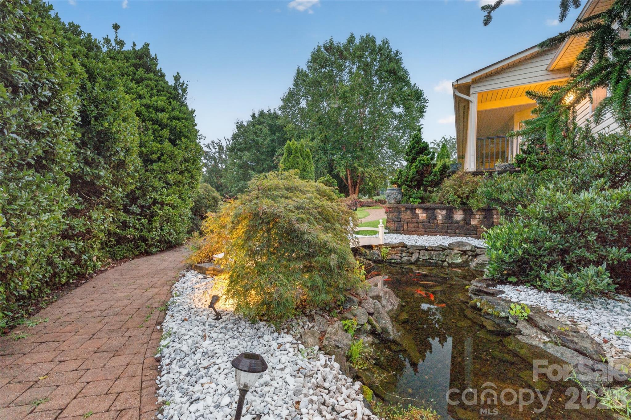 1117 Cedar Creek Drive Property Photo 3