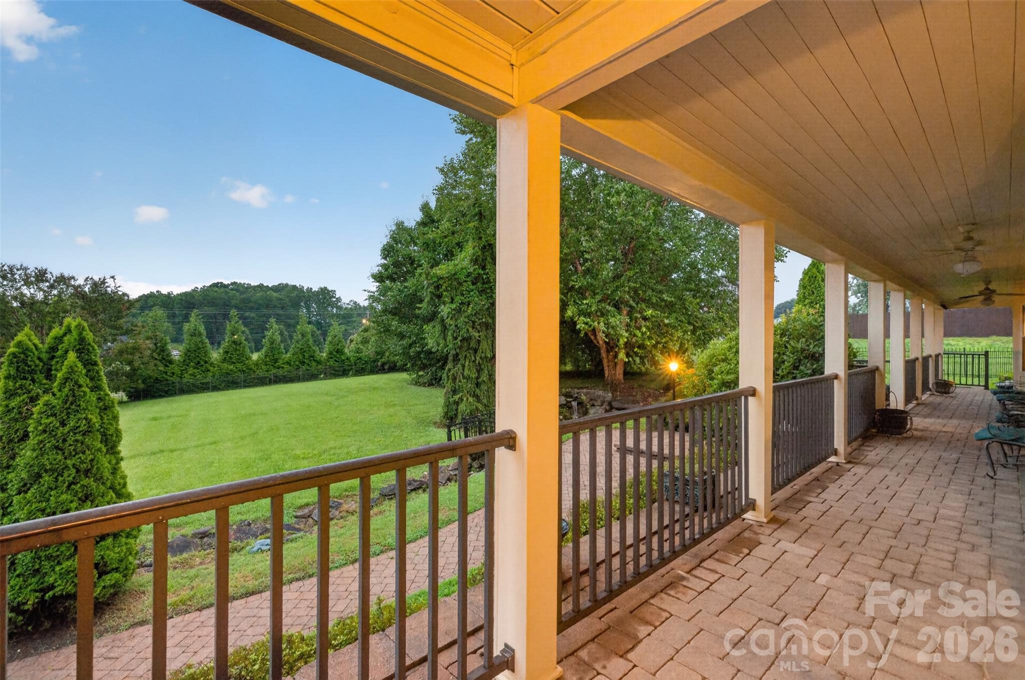 1117 Cedar Creek Drive Property Photo 4