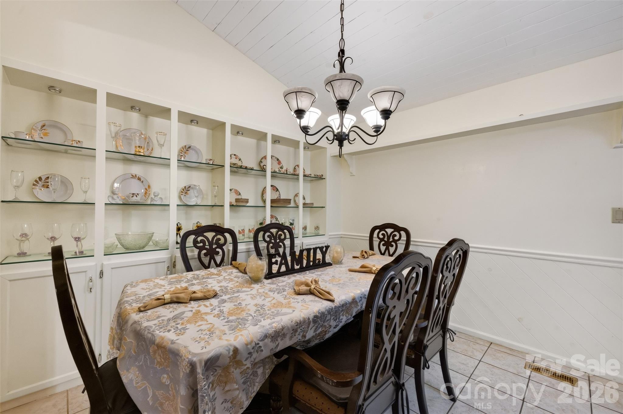 1117 Cedar Creek Drive Property Photo 9
