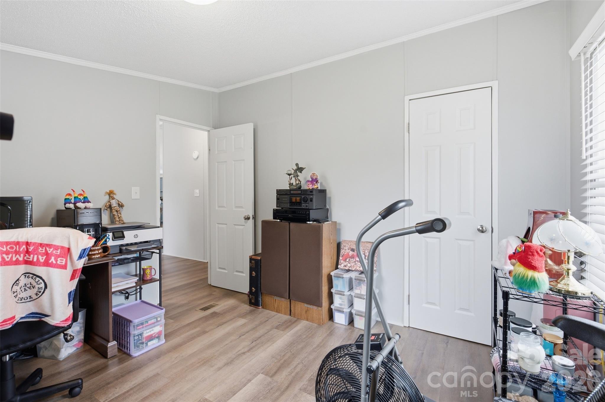 3642 Strollaway Lane Property Photo 12