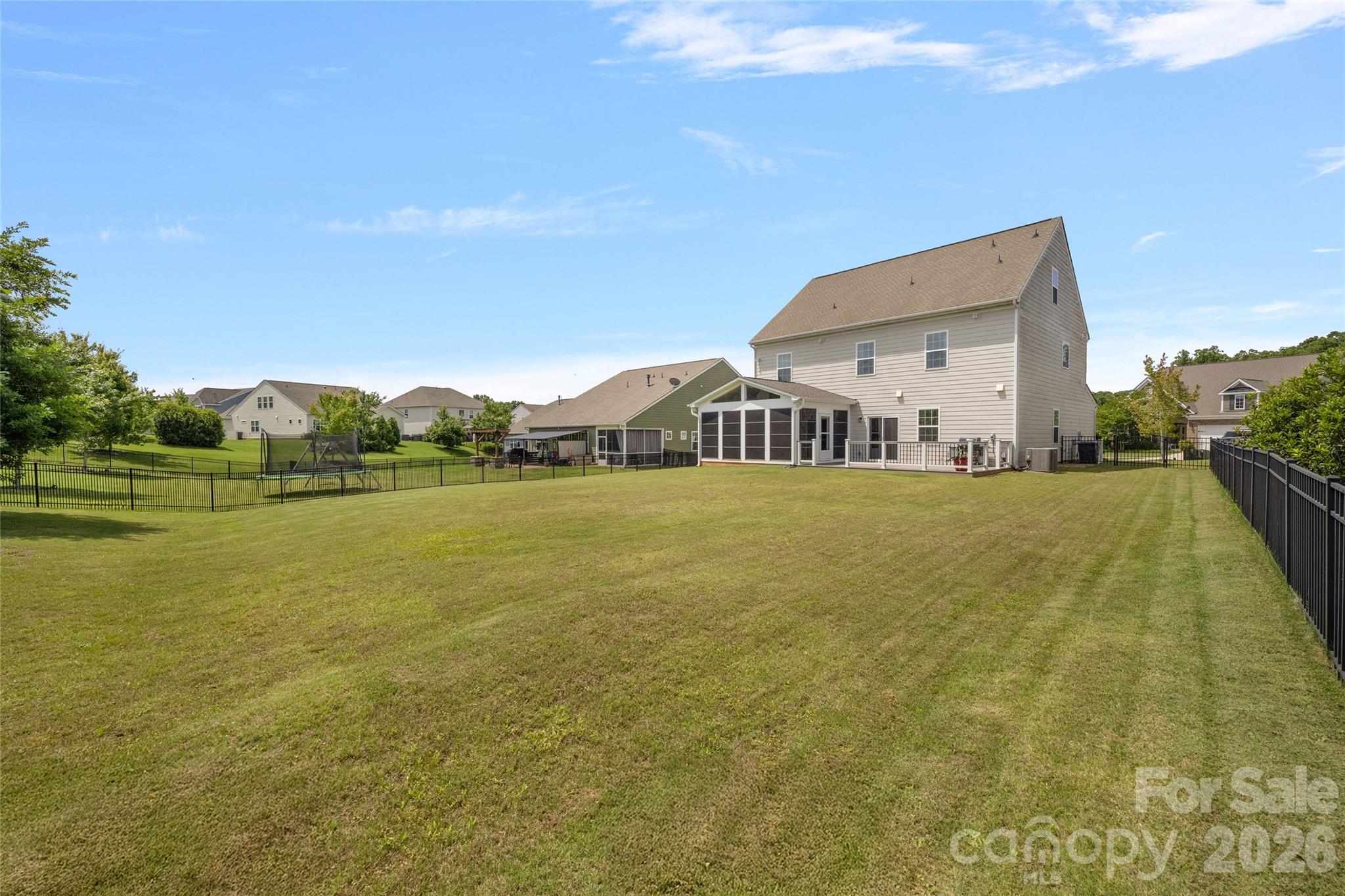 11119 Grenfell Avenue Property Photo 24