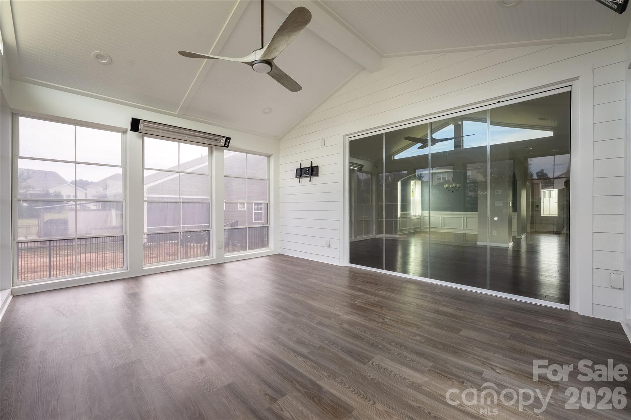 11119 Grenfell Avenue Property Photo 34